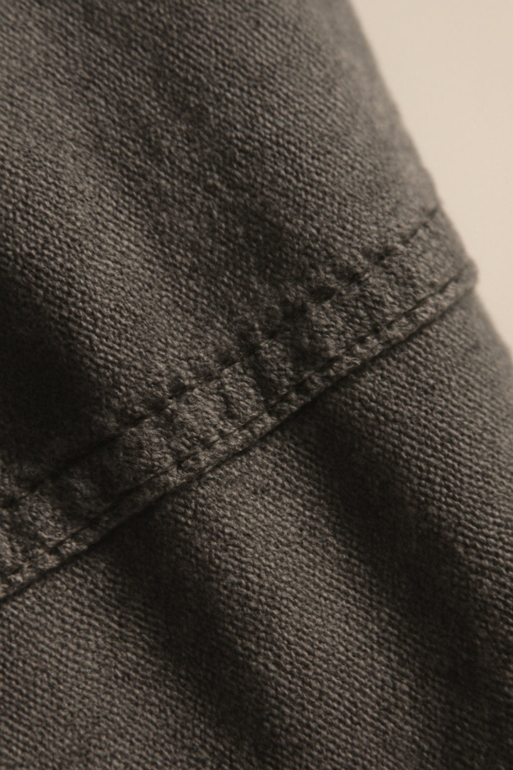 Coastal Cropped Organic Pleated Trousers