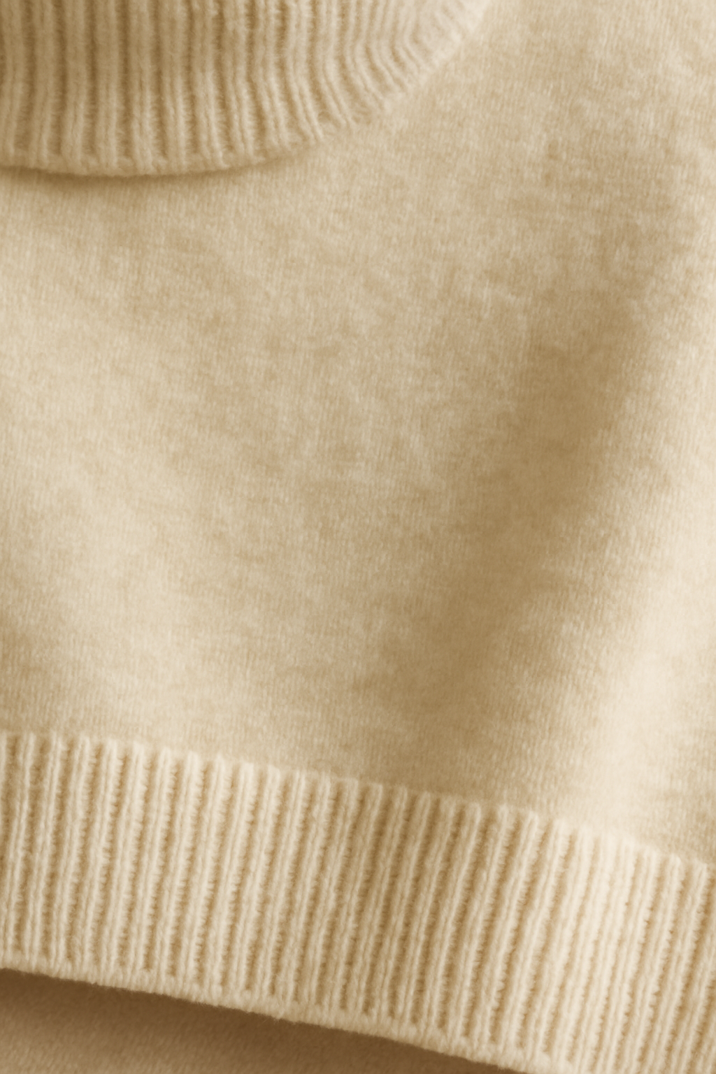 Dune Cable-Knit Merino Turtleneck Sweater