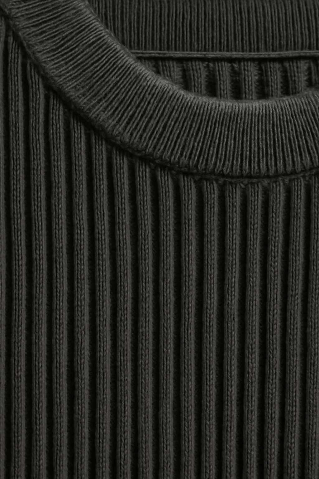Ericeira Fine-Gauge Merino Ribbed Sweater