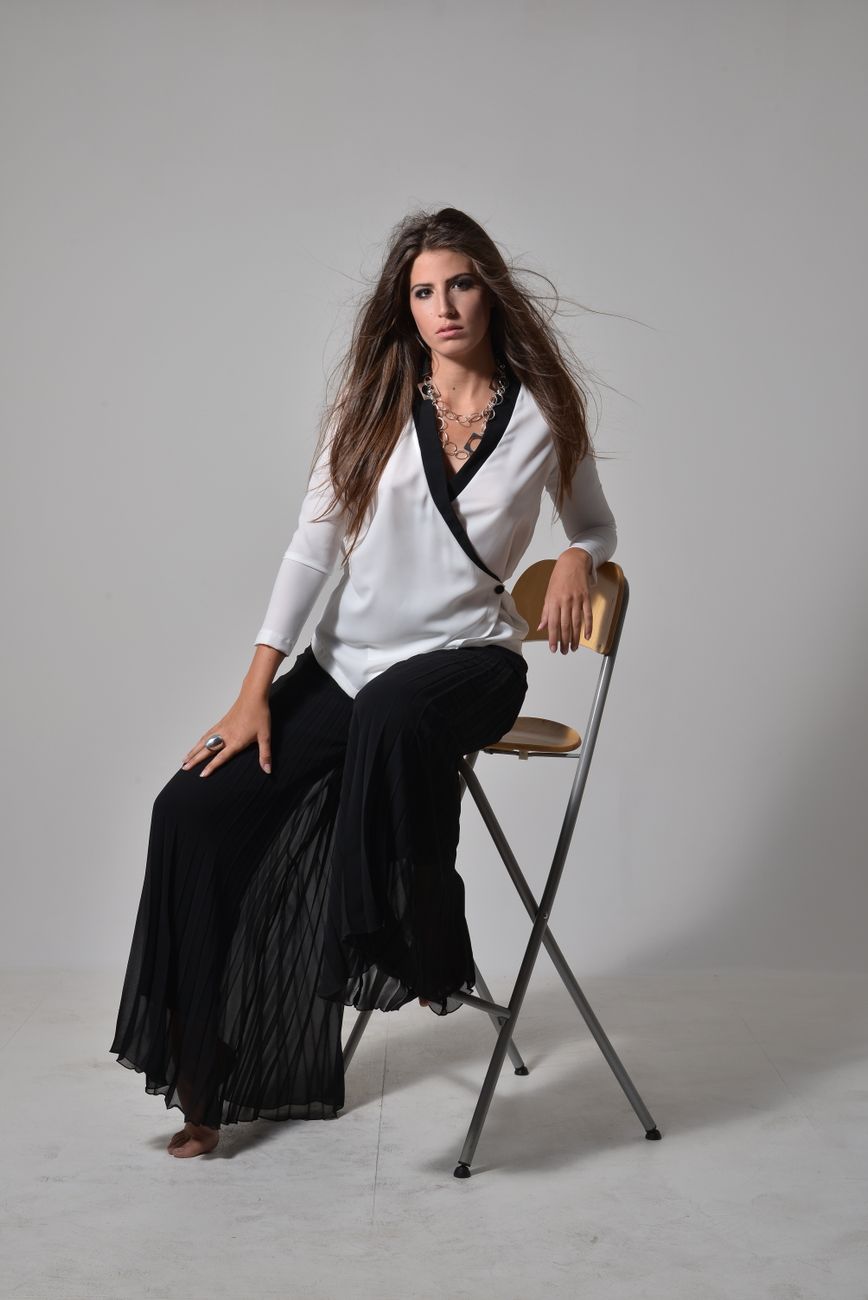 harbor-viscose-v-neck-blouse-1024
