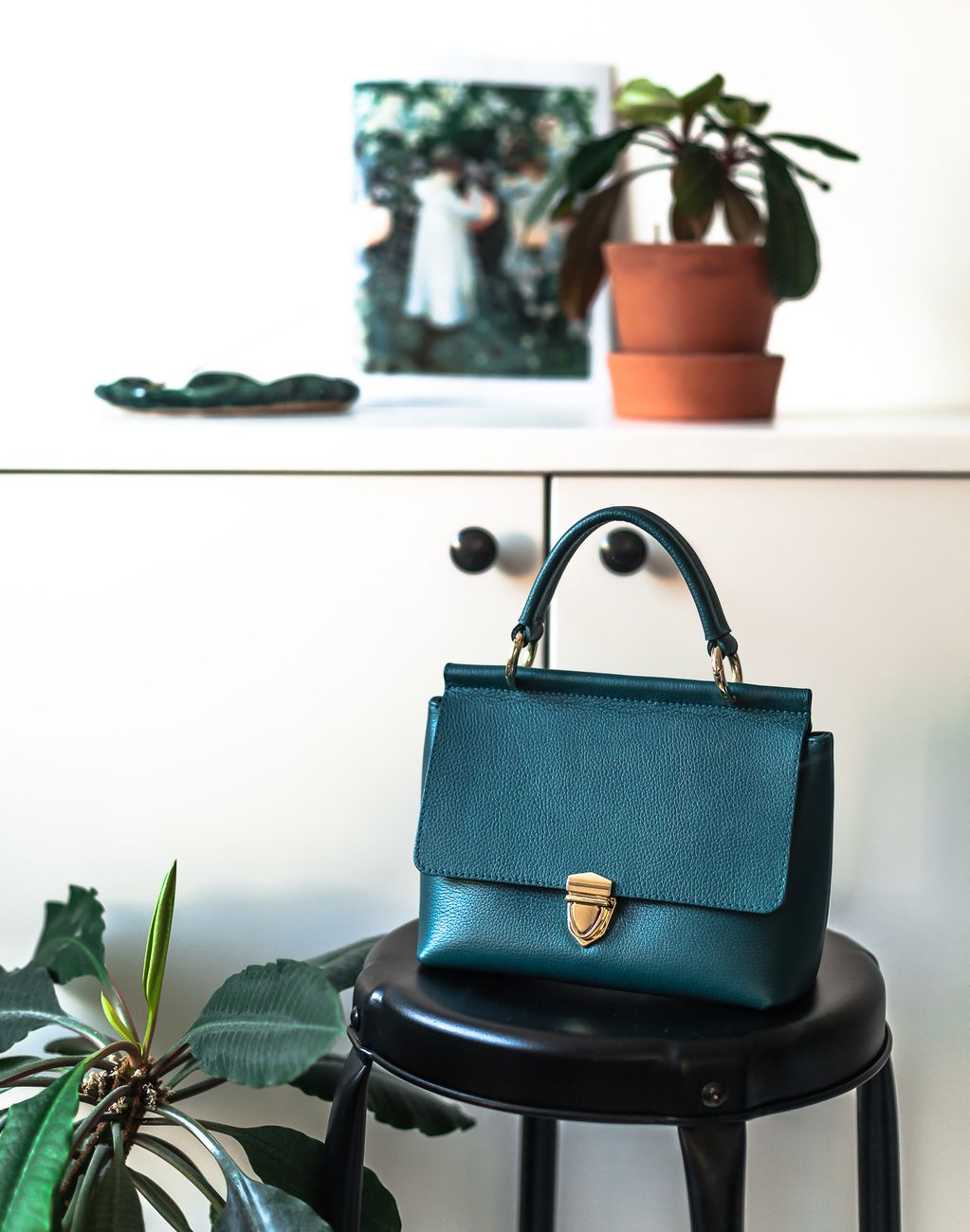 dune-vegan-leather-leather-clutch-1130