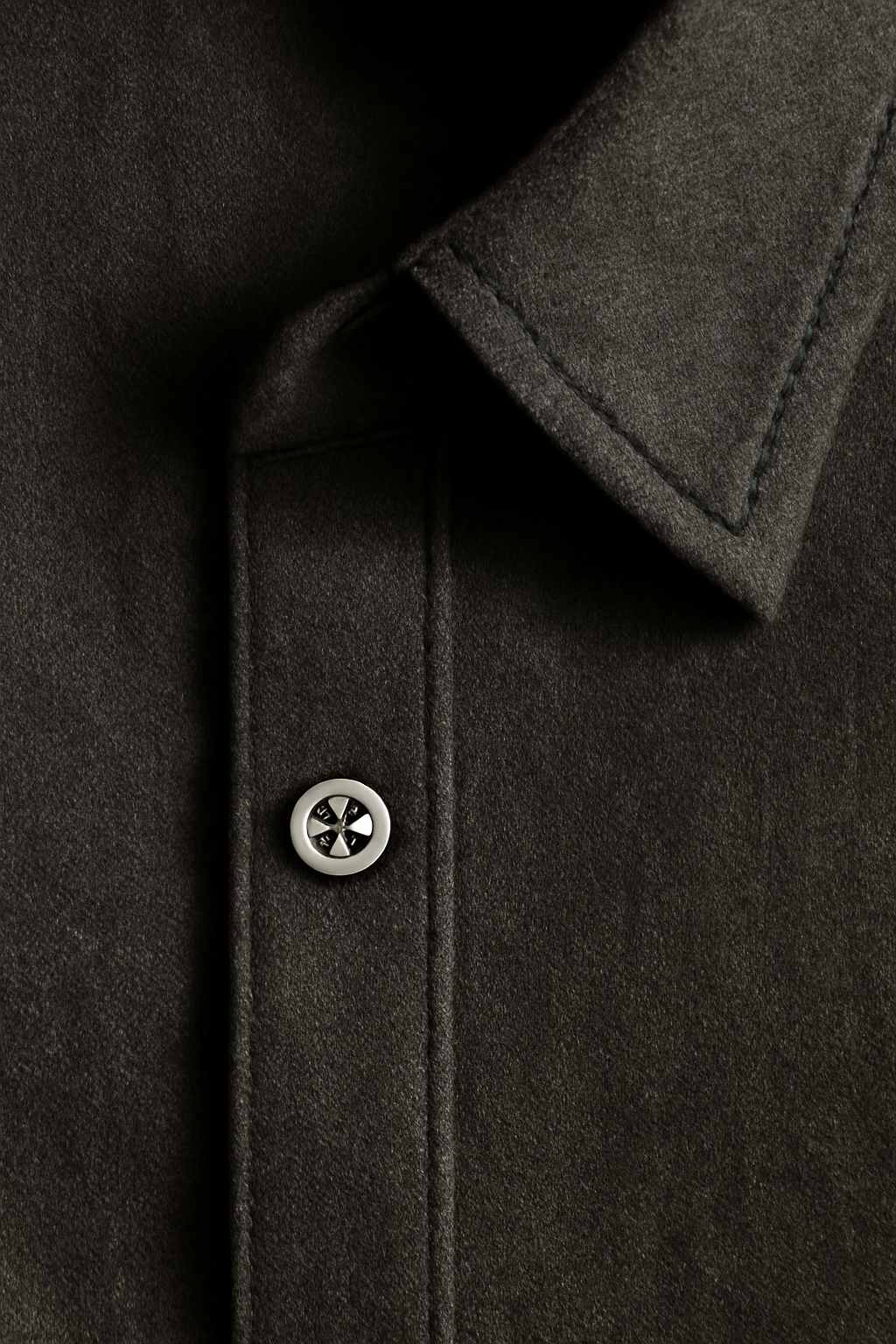 Terra Cropped Linen Classic Blouse
